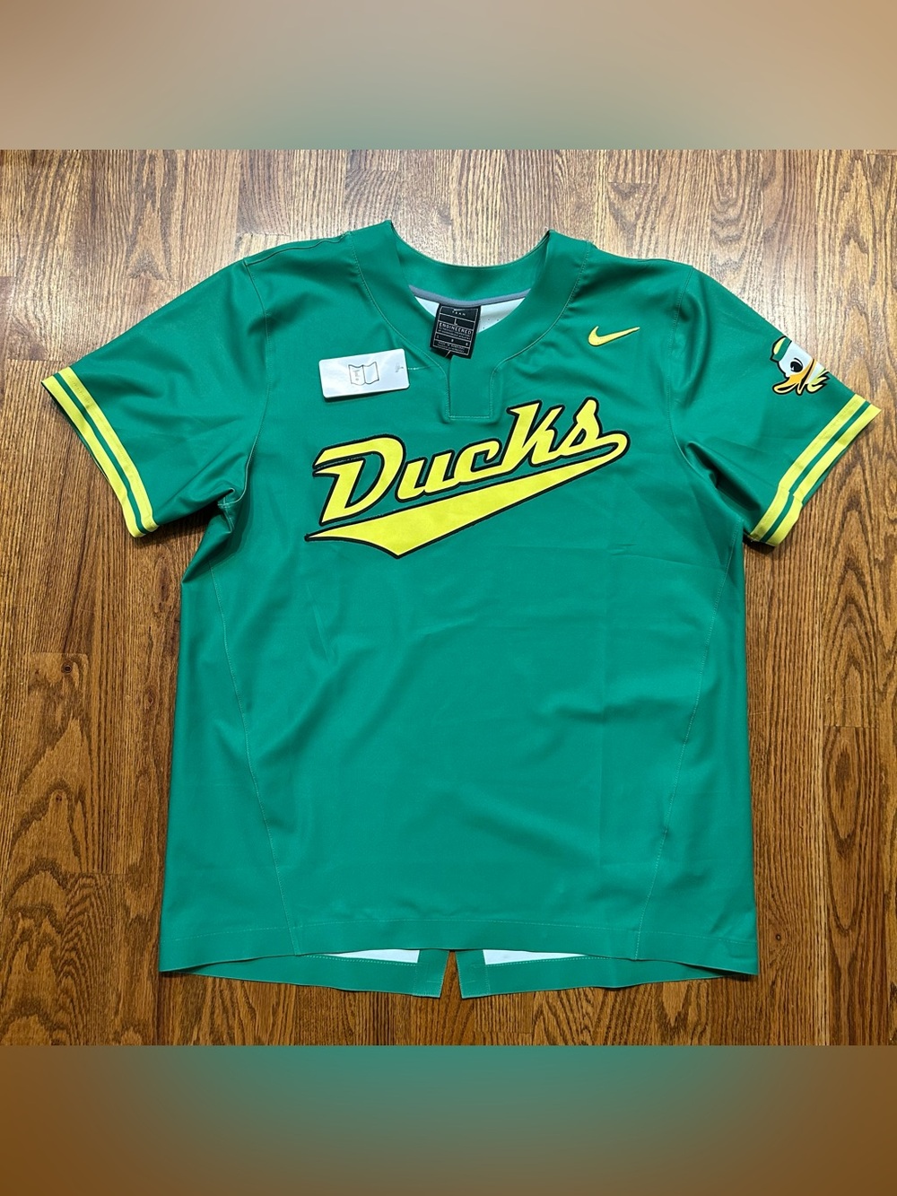 Nike Oregon Ducks Vapor Prime Snap Baseball Jersey #27 Men's Large Green AV4807